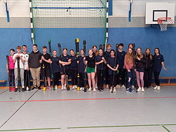 Das Foto zeigt Schülerinnen und Schüler der 8ds bei der Schulsportassistenz-Ausbildung in Hesel im März 2024.