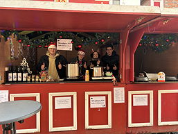 Foto vom Wagen des TGG auf dem Wiehnachtsmarkt achter d’Waag (Dezember 2023)