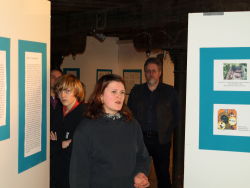 Foto von der Eröffnung der Ausstellung 'komm! Kunst!'