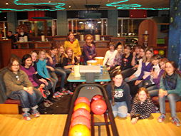 Die Chor-AG im Januar 2010 beim Bowlen