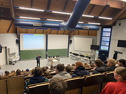 Foto vom Hochschulinformationstag in Osnabrück am 17.11.2022