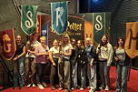 Das Foto zeigt die Teilnehmenden an der Schülerfirma bei der Harry Potter-Aufführung in Hamburg.