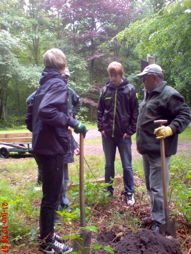 Foto vom Arbeitseinsatz der 8dn und 8g 2009/10 des TGG auf Gut Stikelkamp